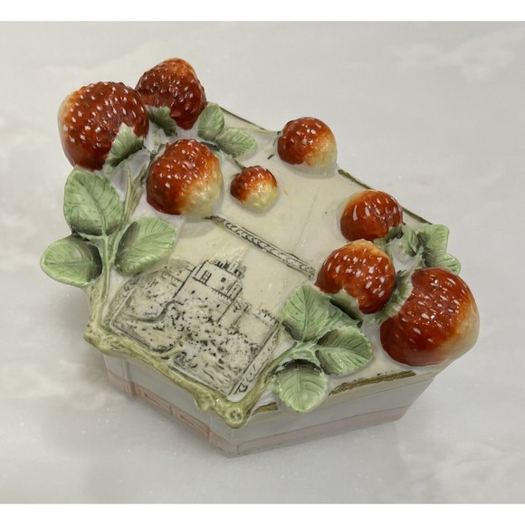 Vintage Porcelain Trinket Box Strawberry Lidded 3D Fruit Castle Raised Etching R - Picture 6 of 13